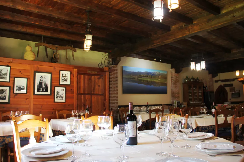 Restaurante Los Carretero, comer, cenar, bodas y banquetes en Candeleda Gredos